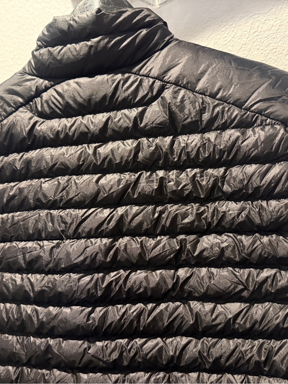 Arc'teryx Cerium Vest Men's Lightweight Warm Puffer Down Vest Black, Large - Picture 9 of 10